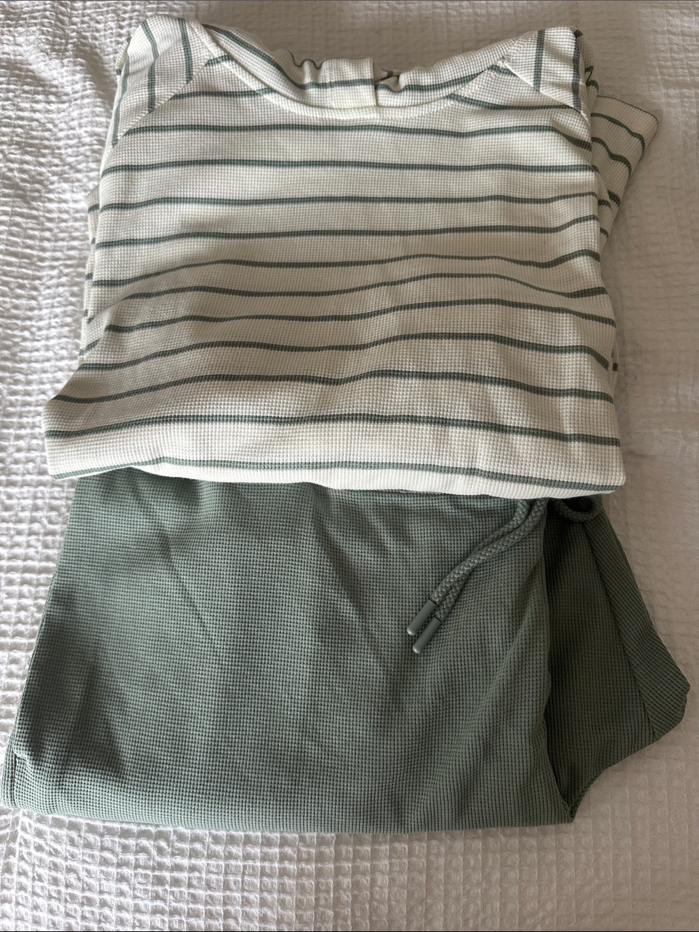 Max & Mia Waffle Knit Drawstring lounge set in Sage Green